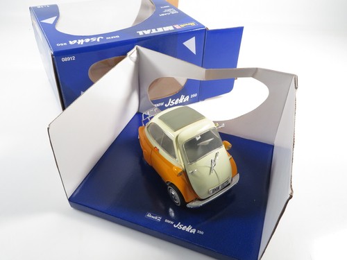 Revell 08912 bmw isetta - 1:18,